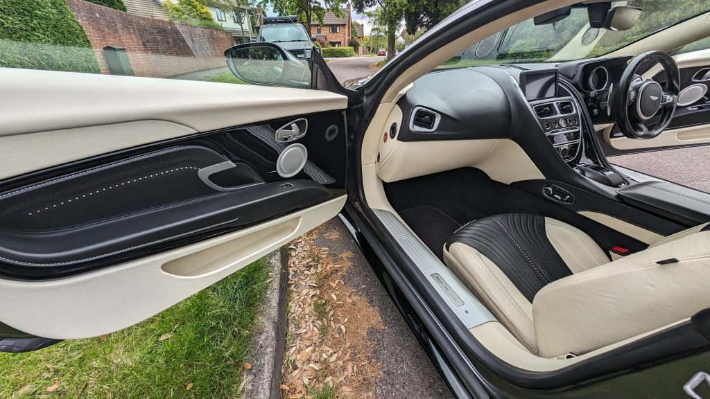 Aston Martin DB11 5.2 V12 Auto Euro 6 (s/s) 2dr